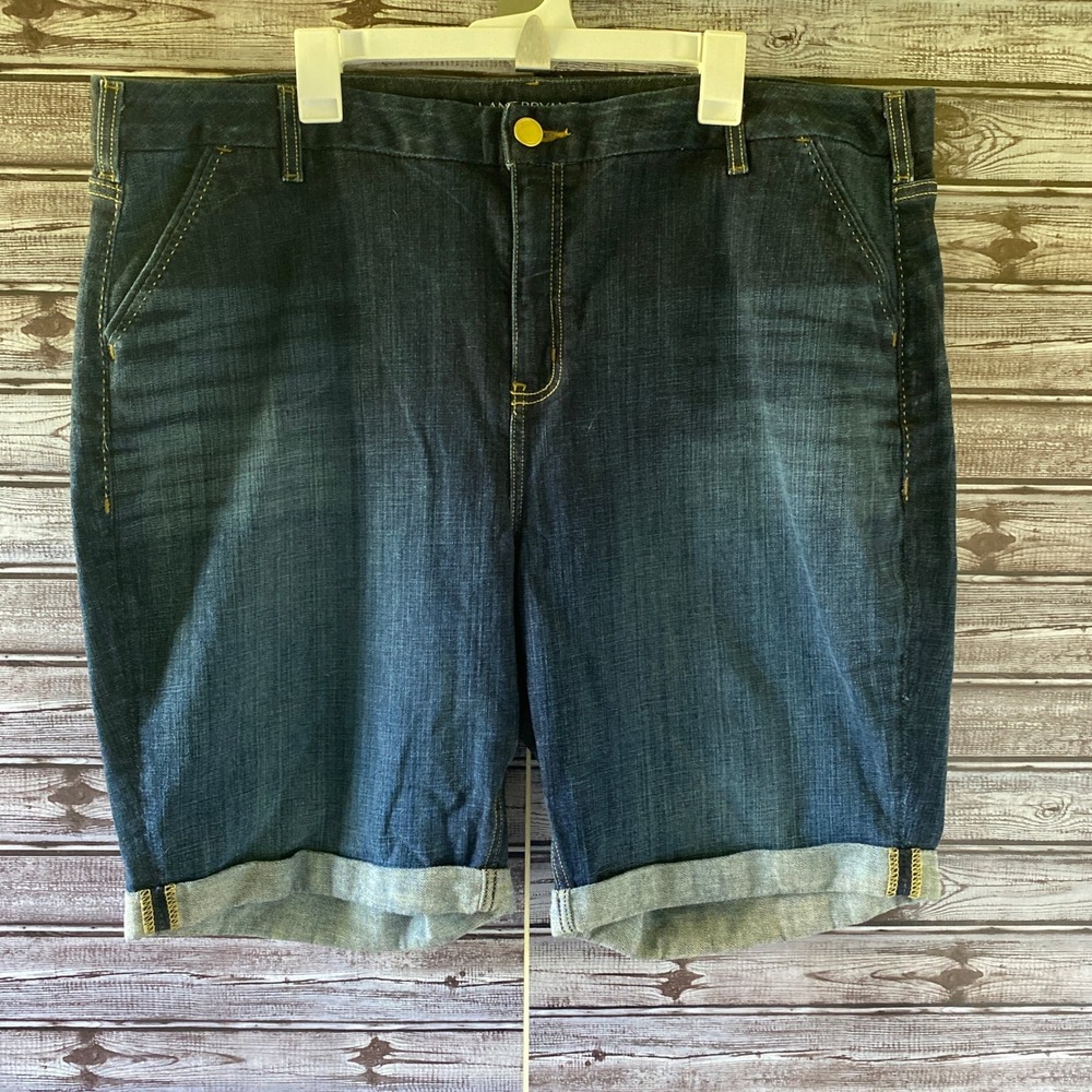 Lane‎ Bryant Women's Bermuda Jean Shorts Size 24 Blue Denim Pockets Rolled Cuffs